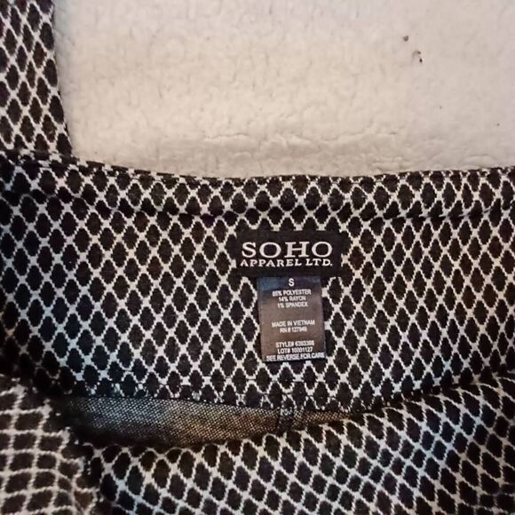 Soho Apparel Ltd Size S black and white stretchy pats - Picture 2 of 5